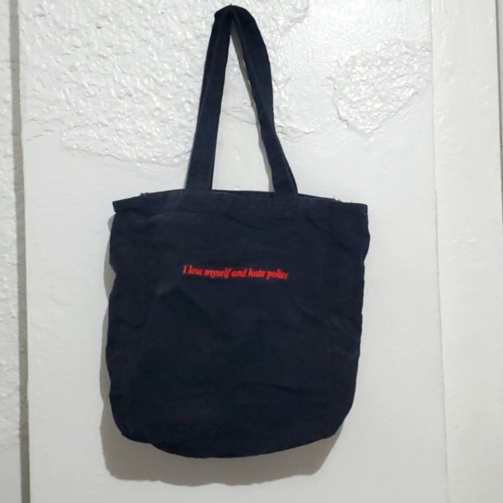 Tote bag
